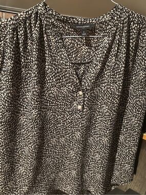 Banana Republic Black & White Printed Henley Tunic